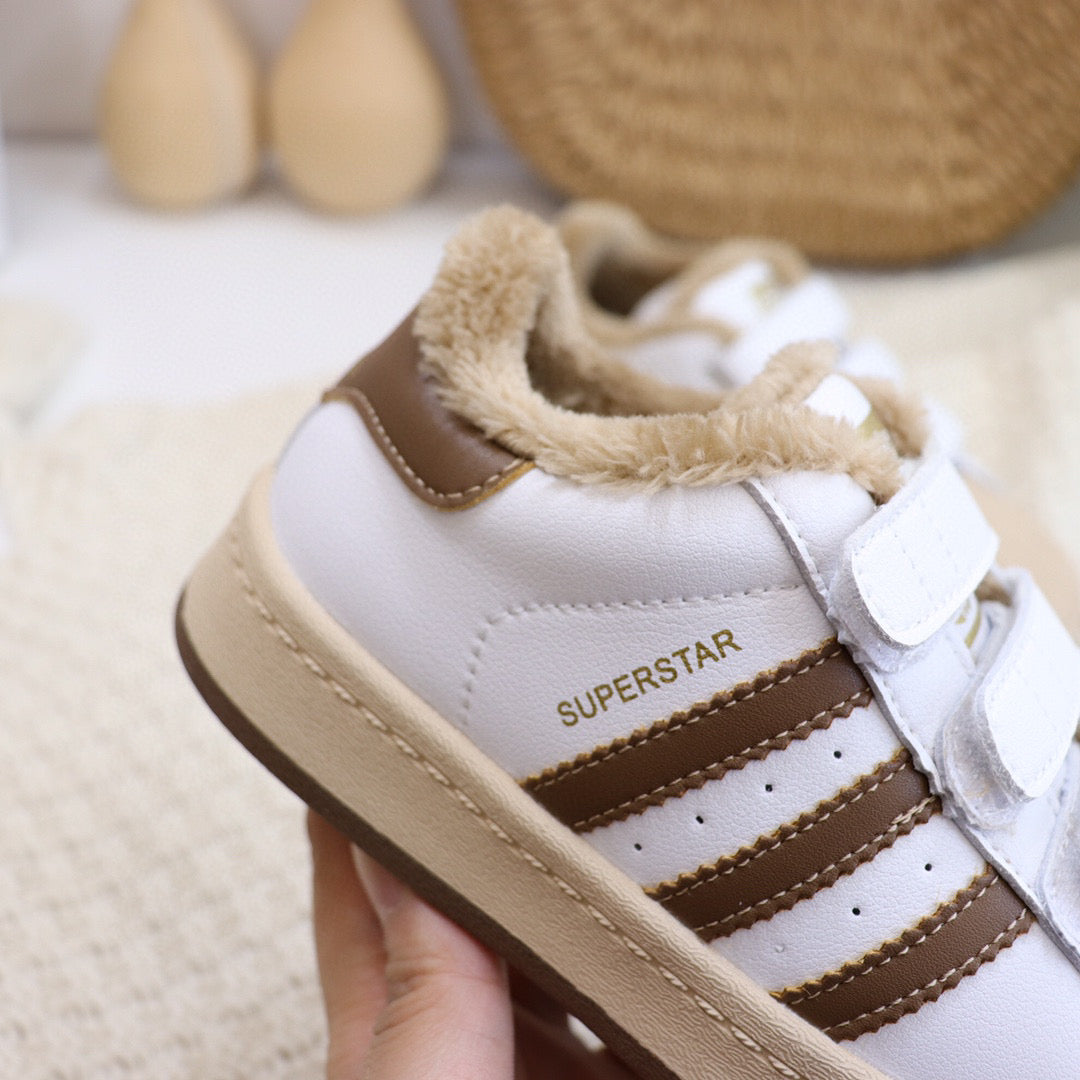 Adidas Superstar con pelliccia per bambini